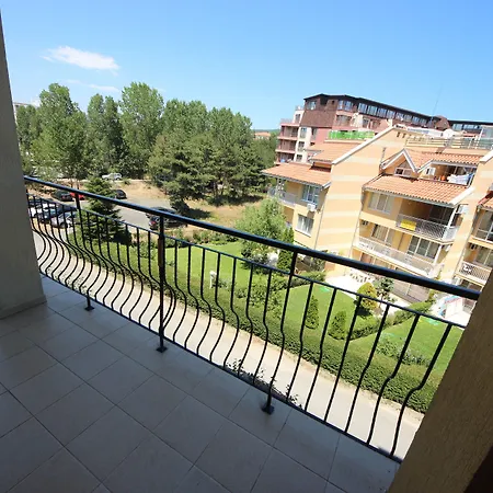Menada Diamond Bay Apartment