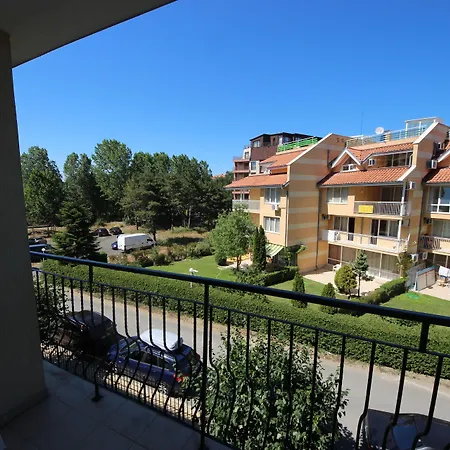 Menada Diamond Bay Apartment *